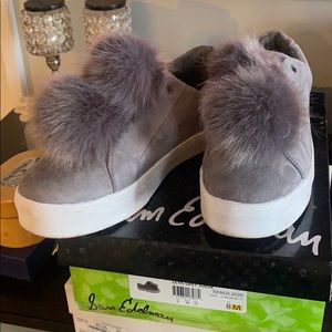Sam Edelman Leya Grey Suede Pompom Sneakers Sz 8
